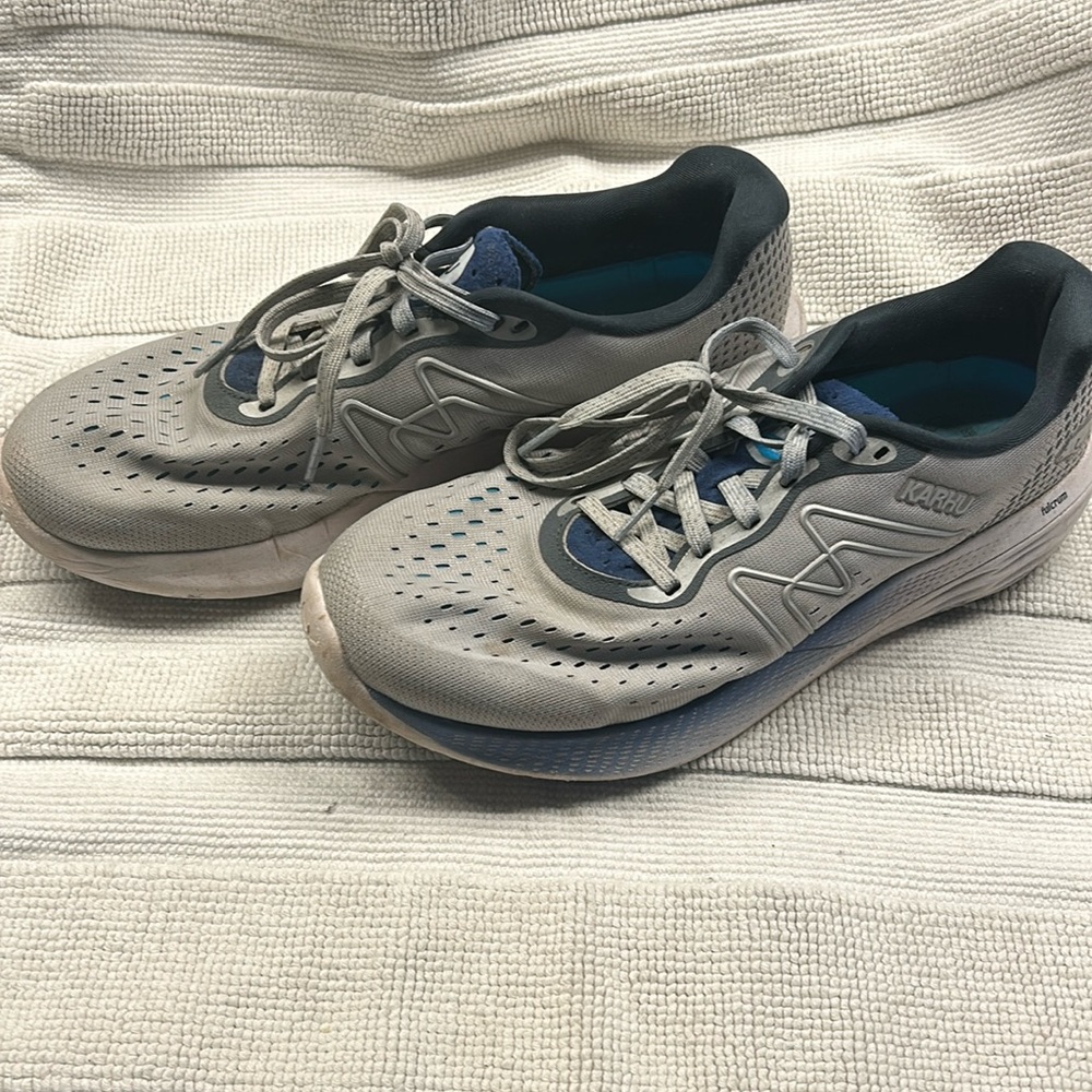 Kahru running shoes - excellent condition!